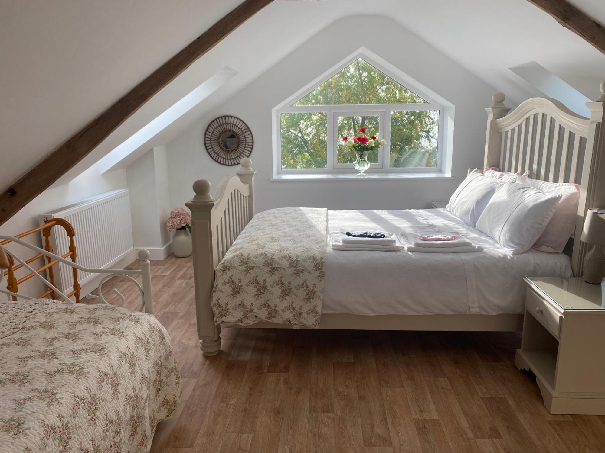 Pippin Lodge Llanwrda Exterior foto